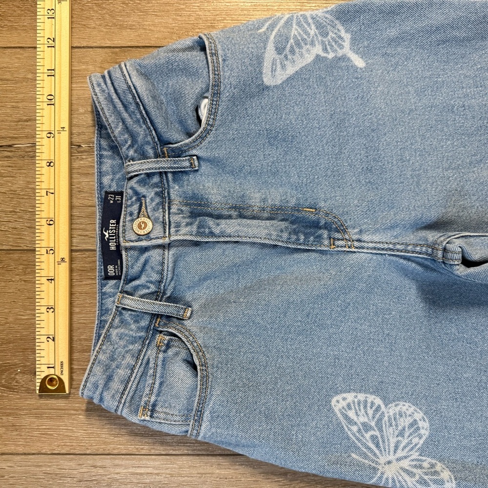 Hollister Blue Jeans with Butterfly Design - Picture 7 of 9